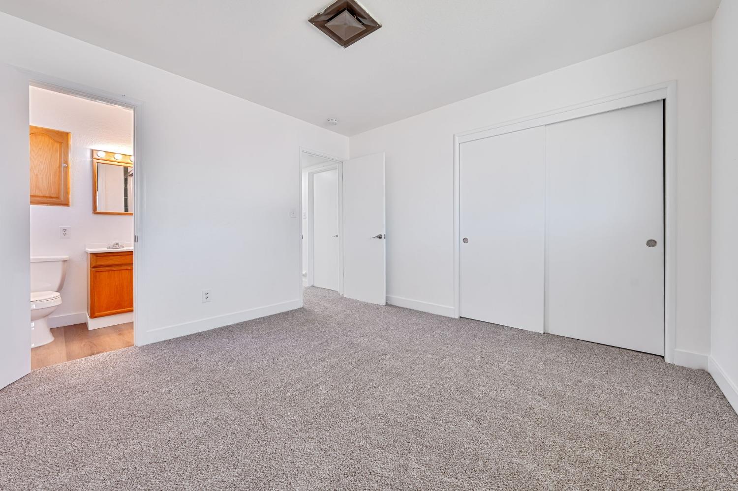 Detail Gallery Image 27 of 39 For 1208 S Sunset Dr, Lodi,  CA 95240 - 3 Beds | 2 Baths