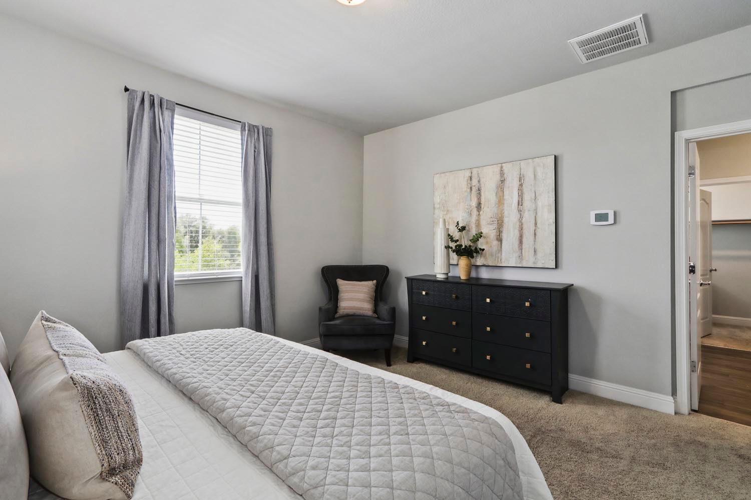 Detail Gallery Image 13 of 30 For 3817 Miners Ravine Dr, Roseville,  CA 95661 - 3 Beds | 2/1 Baths