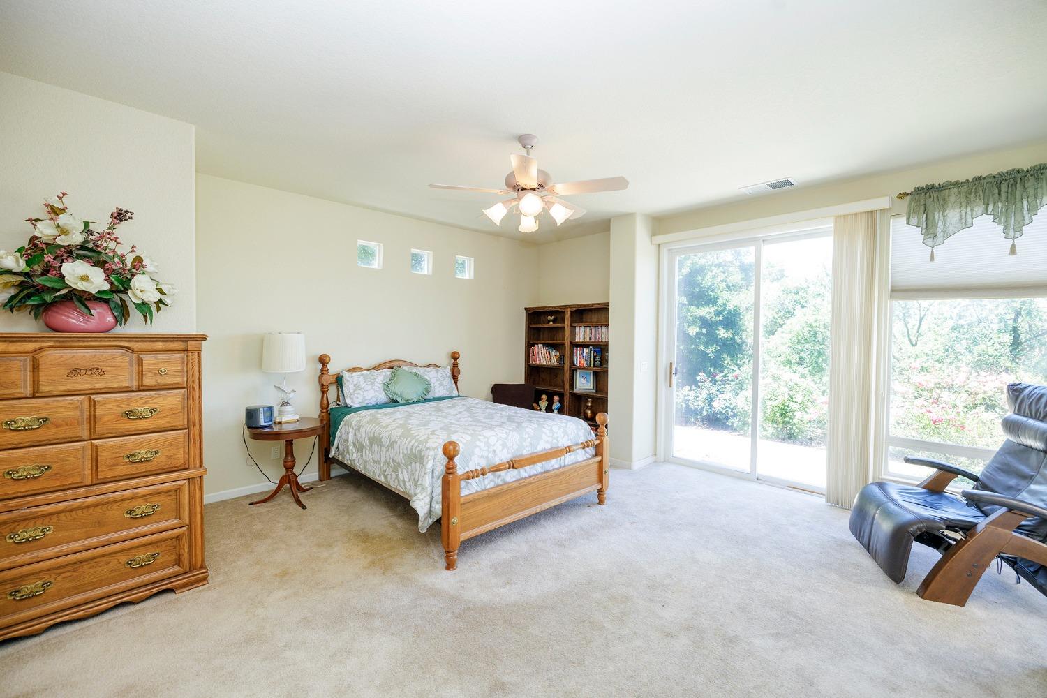 Detail Gallery Image 40 of 74 For 10012 Country Oak Ct, Oakdale,  CA 95361 - 3 Beds | 3/1 Baths