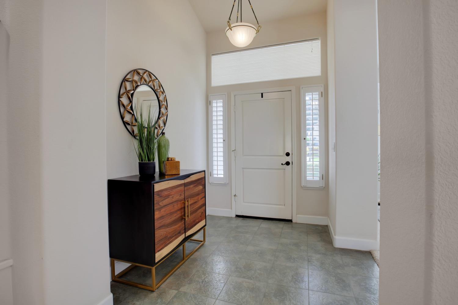 Detail Gallery Image 7 of 62 For 1782 Majorca Dr, Yuba City,  CA 95993 - 4 Beds | 2 Baths