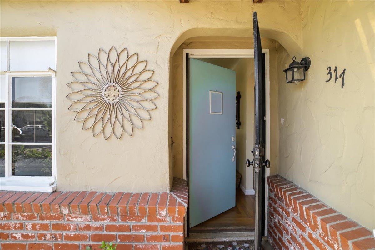 Detail Gallery Image 7 of 44 For 317 N Santa Ana Ave, Modesto,  CA 95354 - 3 Beds | 1 Baths