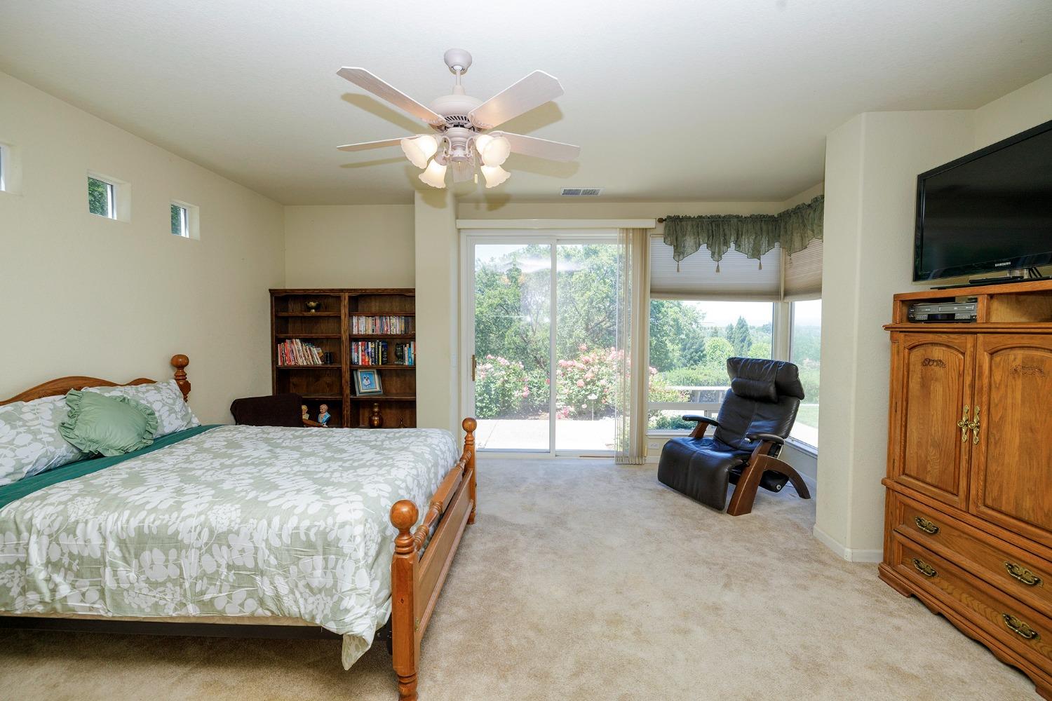 Detail Gallery Image 41 of 74 For 10012 Country Oak Ct, Oakdale,  CA 95361 - 3 Beds | 3/1 Baths