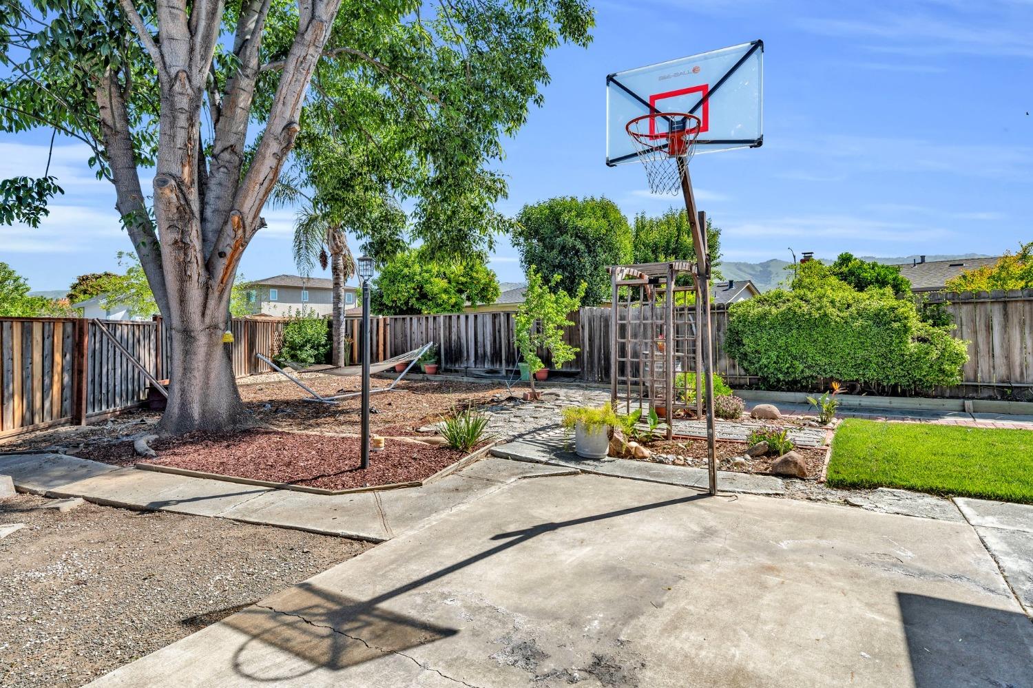 Detail Gallery Image 28 of 31 For 2774 Sand Point Ct, San Jose,  CA 95148 - 3 Beds | 2 Baths