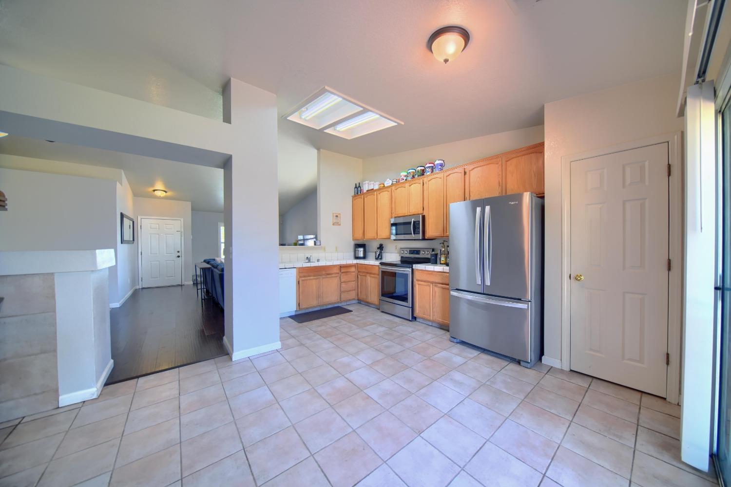 Detail Gallery Image 17 of 99 For 1193 Williams Ct, Manteca,  CA 95337 - 3 Beds | 2 Baths