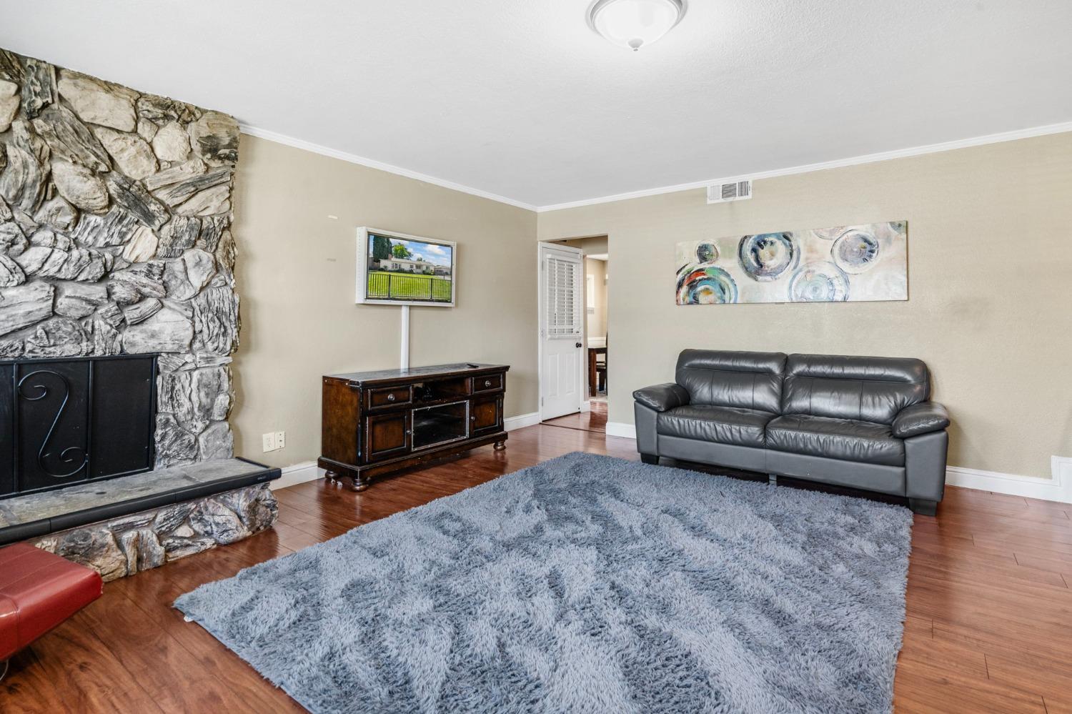 Detail Gallery Image 8 of 35 For 3108 Princeton Ave, Stockton,  CA 95204 - 4 Beds | 2 Baths