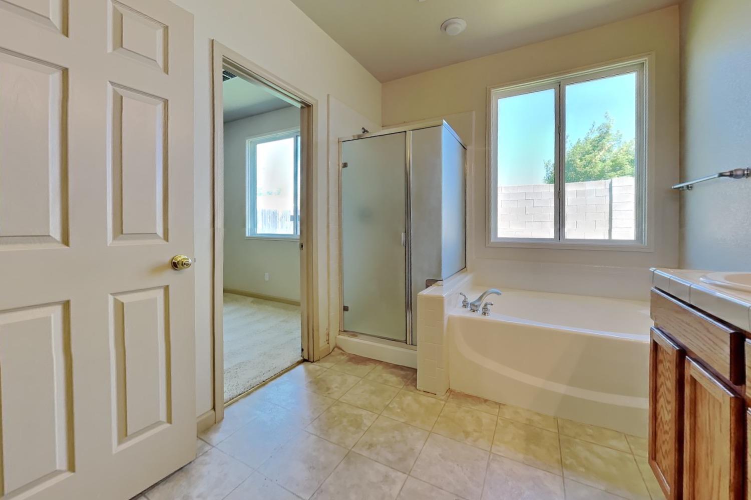 Detail Gallery Image 73 of 86 For 1573 Esplanade Dr, Merced,  CA 95348 - 4 Beds | 2 Baths