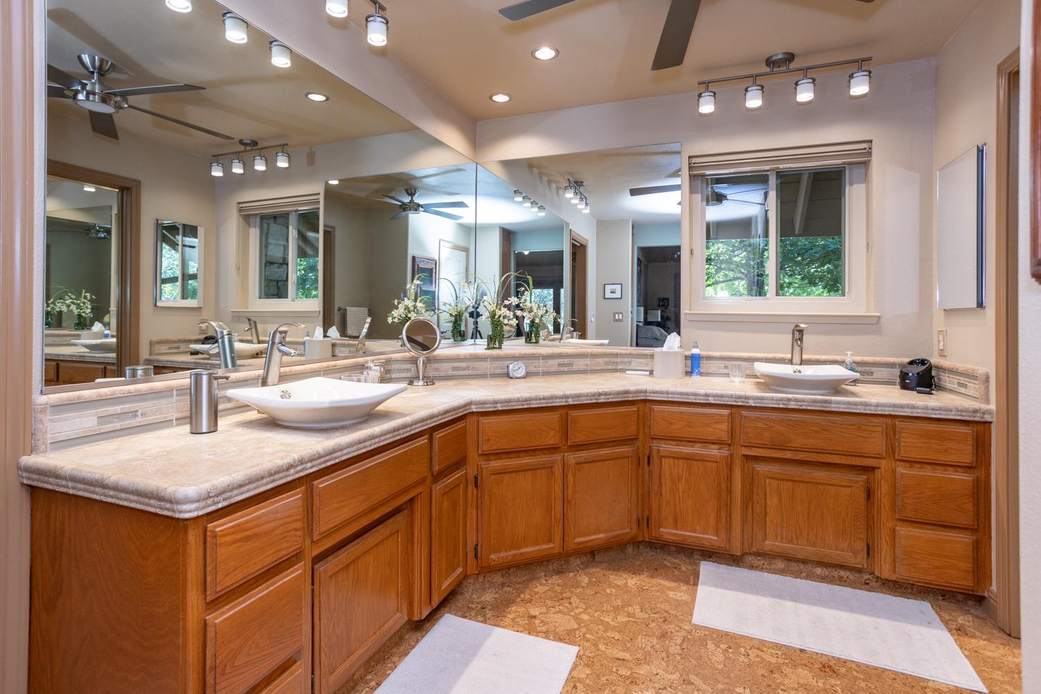 Detail Gallery Image 22 of 53 For 9961 Poppy Hills Dr, Oakdale,  CA 95361 - 3 Beds | 2/1 Baths