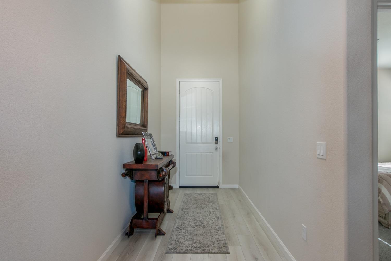Detail Gallery Image 6 of 27 For 2104 Melody Ln, Modesto,  CA 95355 - 4 Beds | 4/1 Baths