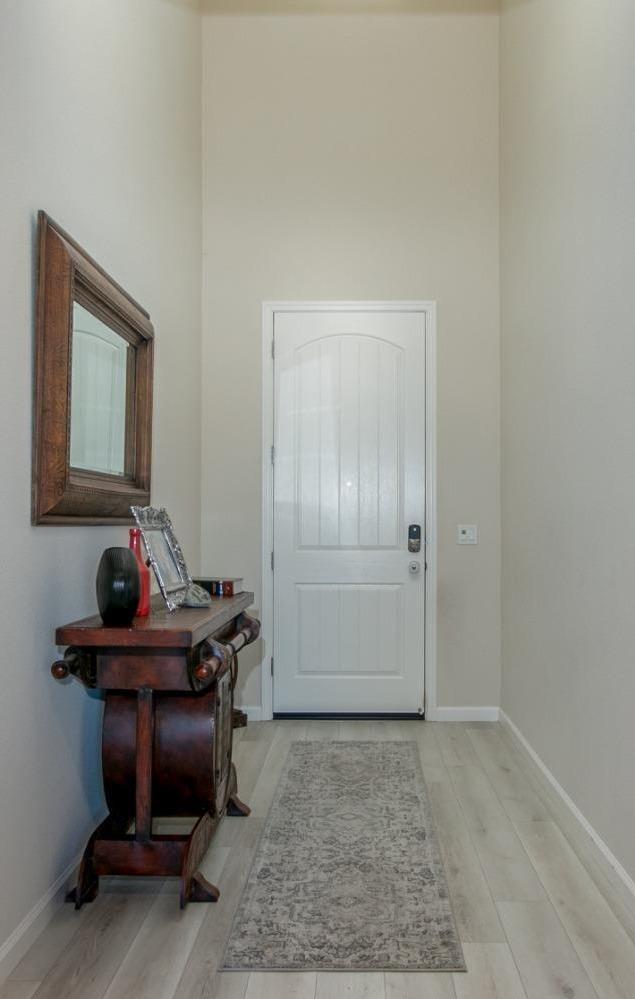 Detail Gallery Image 6 of 27 For 2104 Melody Ln, Modesto,  CA 95355 - 4 Beds | 4/1 Baths