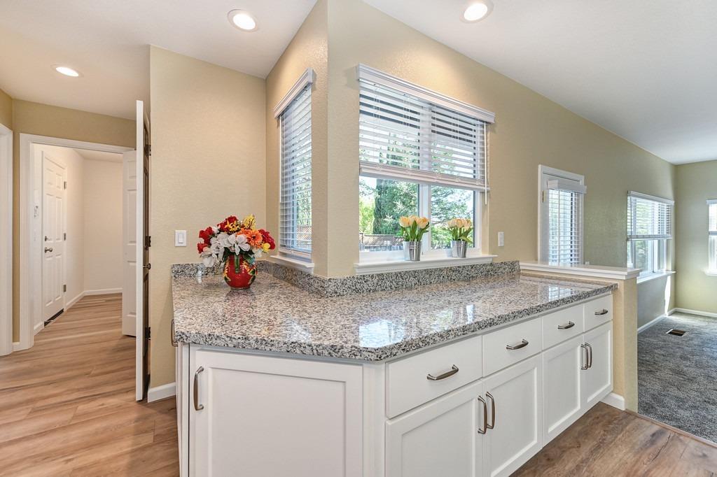 Detail Gallery Image 11 of 47 For 508 Adriana Pl, Auburn,  CA 95603 - 3 Beds | 2/1 Baths