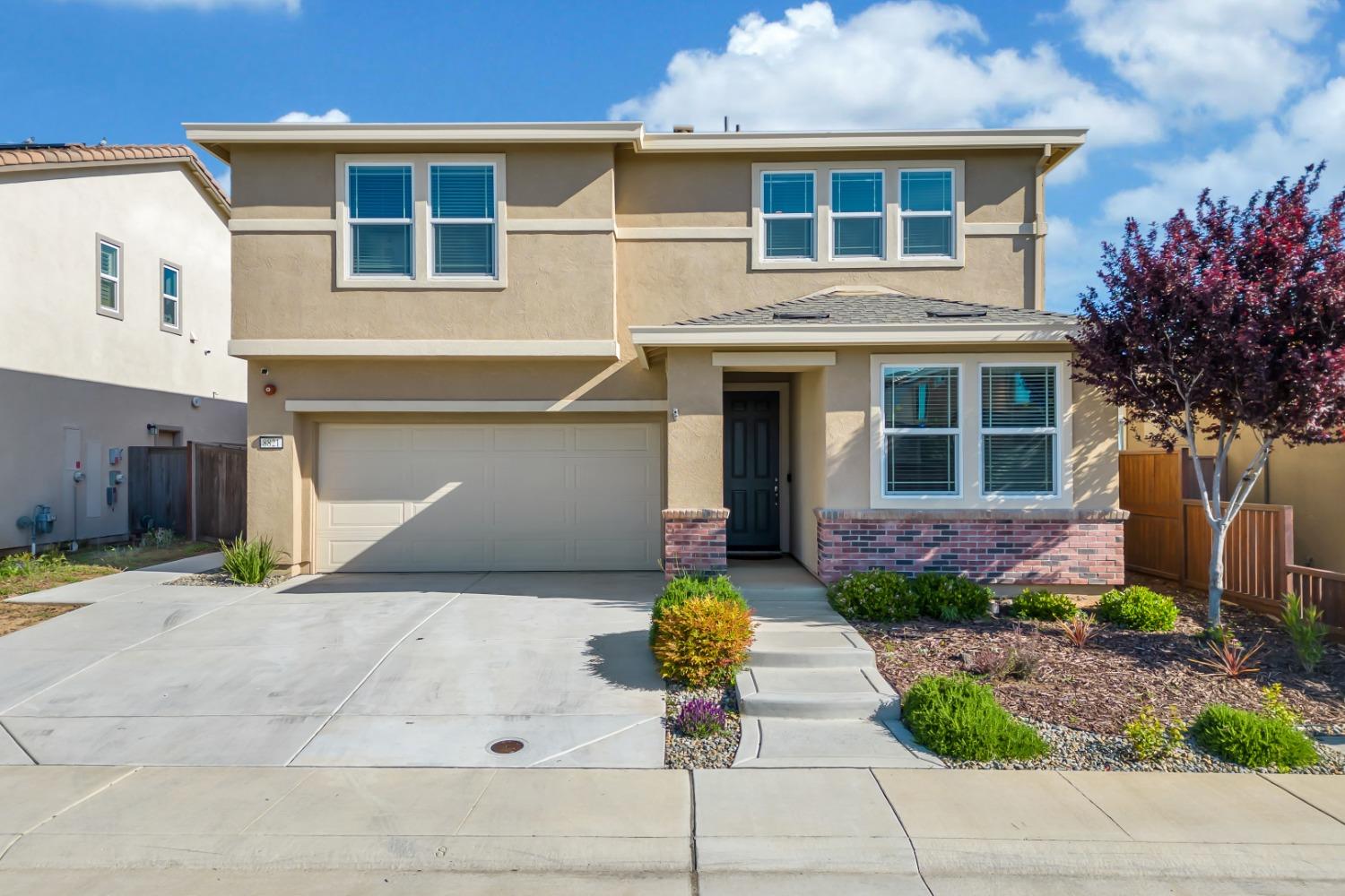 Detail Gallery Image 1 of 57 For 8821 Prelude Way, Elk Grove,  CA 95757 - 4 Beds | 2/1 Baths