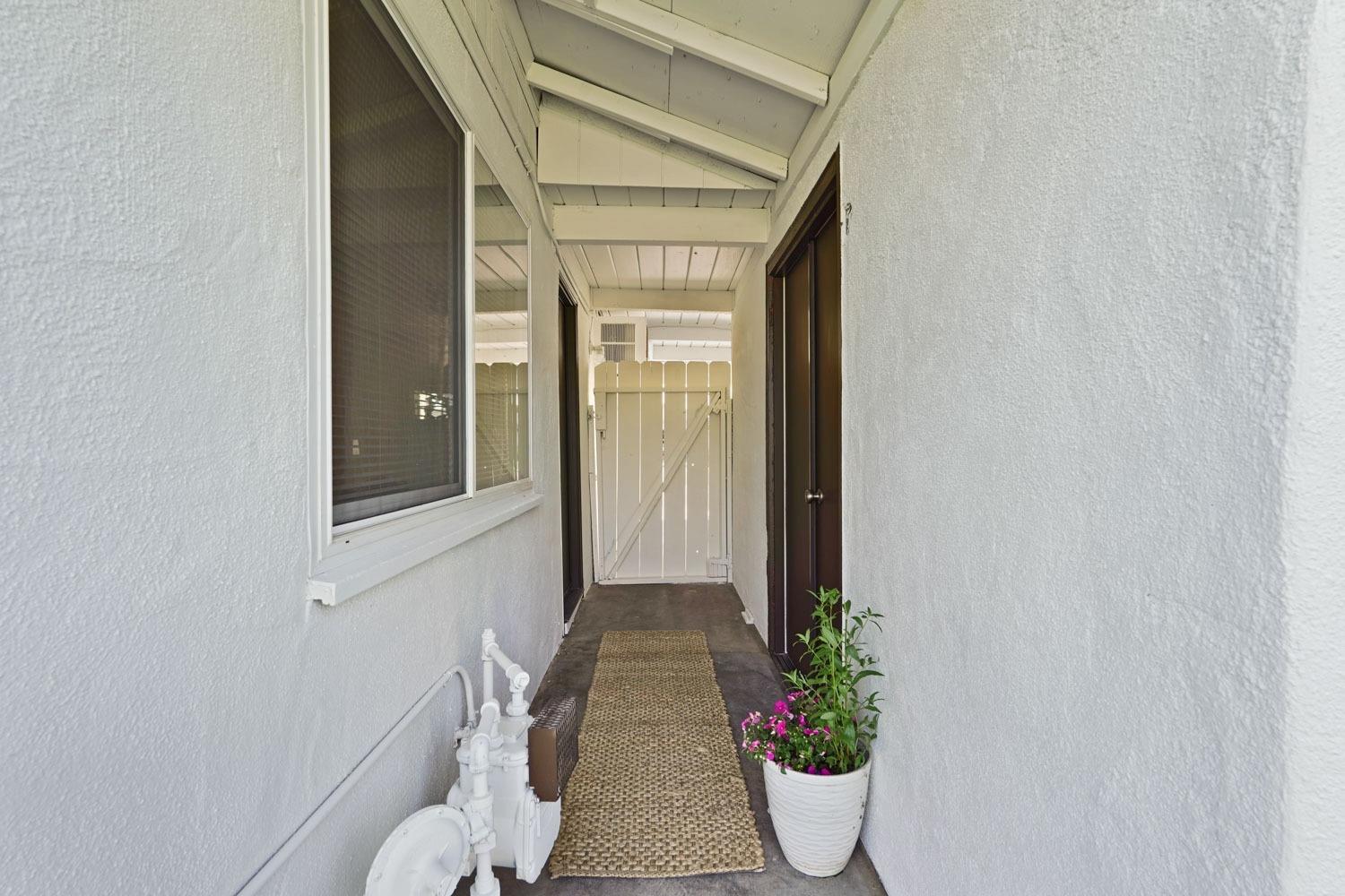 Detail Gallery Image 20 of 23 For 1431 S School St, Lodi,  CA 95240 - 3 Beds | 1 Baths