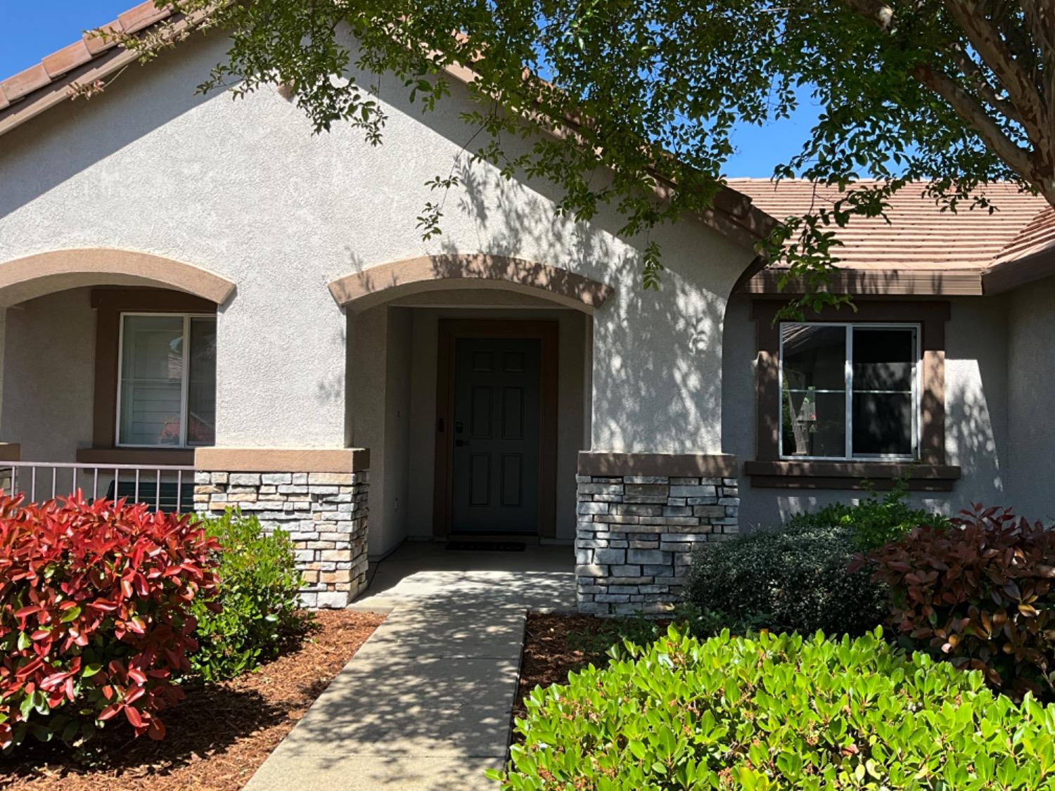 Detail Gallery Image 2 of 40 For 4244 Middlebury Way, Mather,  CA 95655 - 3 Beds | 2 Baths