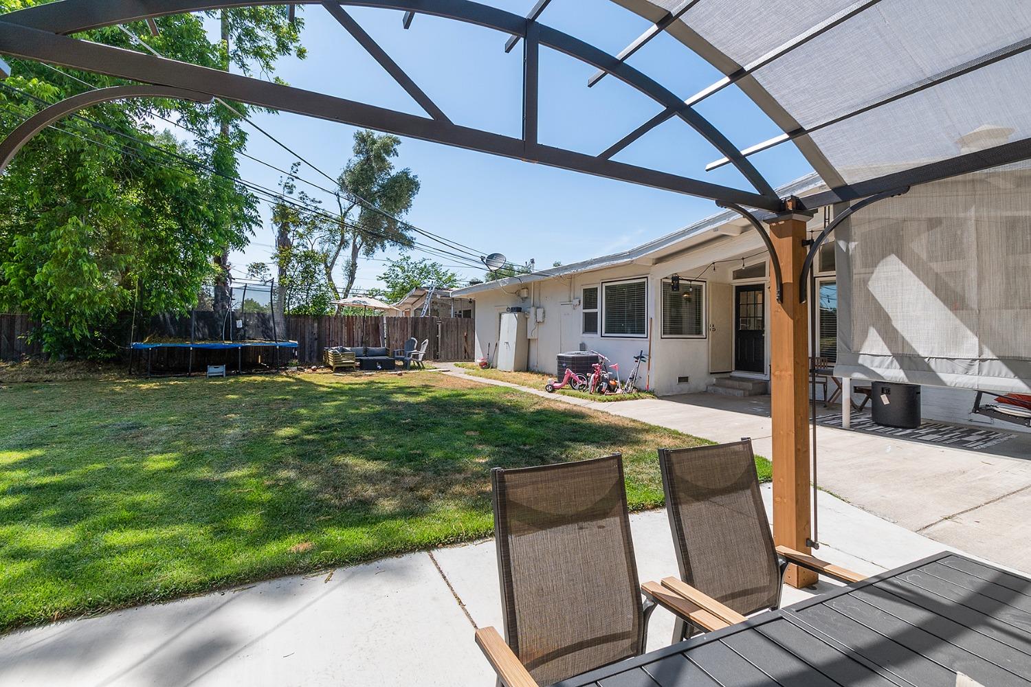 Detail Gallery Image 30 of 41 For 4104 Boone Ln, Sacramento,  CA 95821 - 3 Beds | 2 Baths