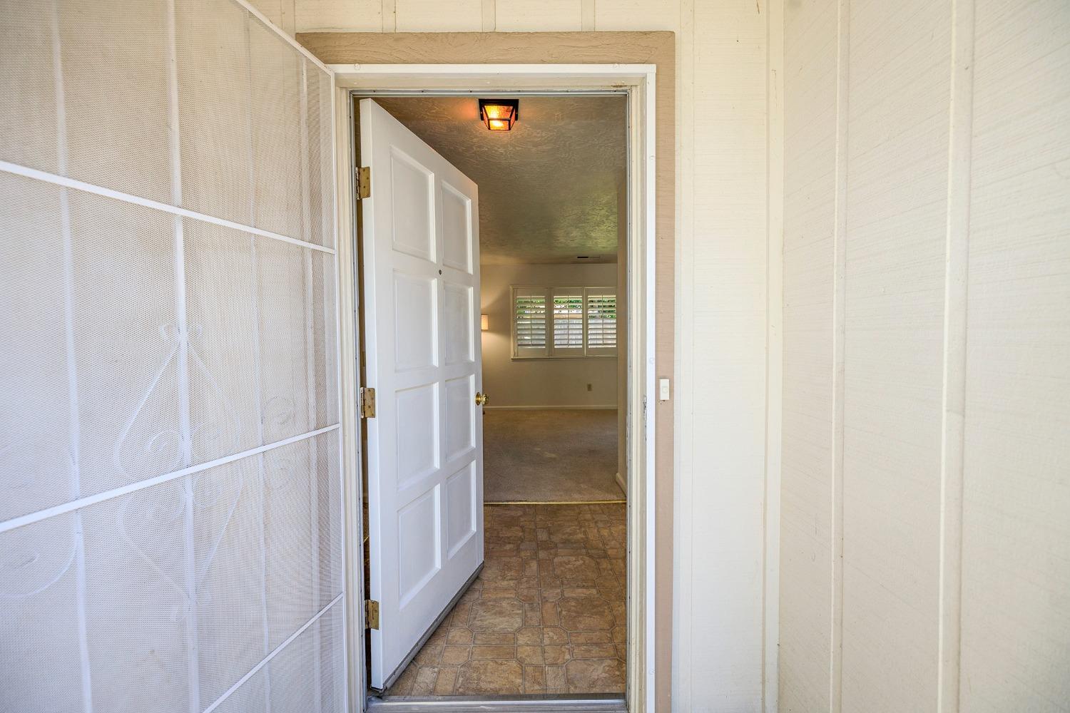 Detail Gallery Image 7 of 51 For 1520 Staci Ln, Modesto,  CA 95355 - 3 Beds | 2 Baths