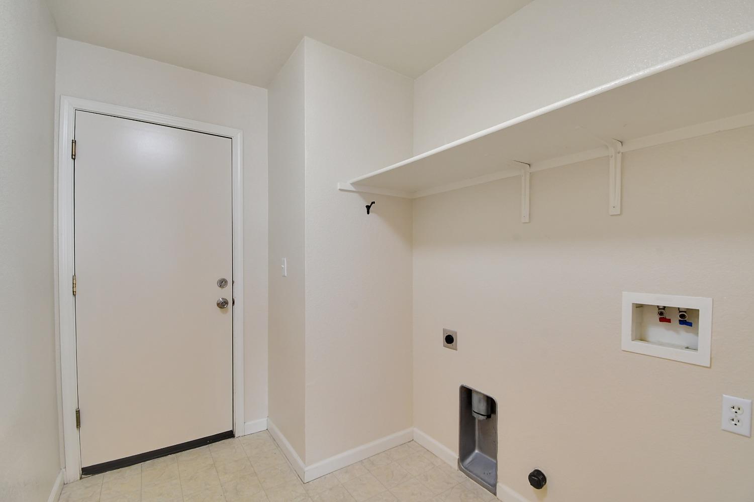 Detail Gallery Image 18 of 37 For 1746 Brianna Ave, Olivehurst,  CA 95961 - 3 Beds | 2 Baths