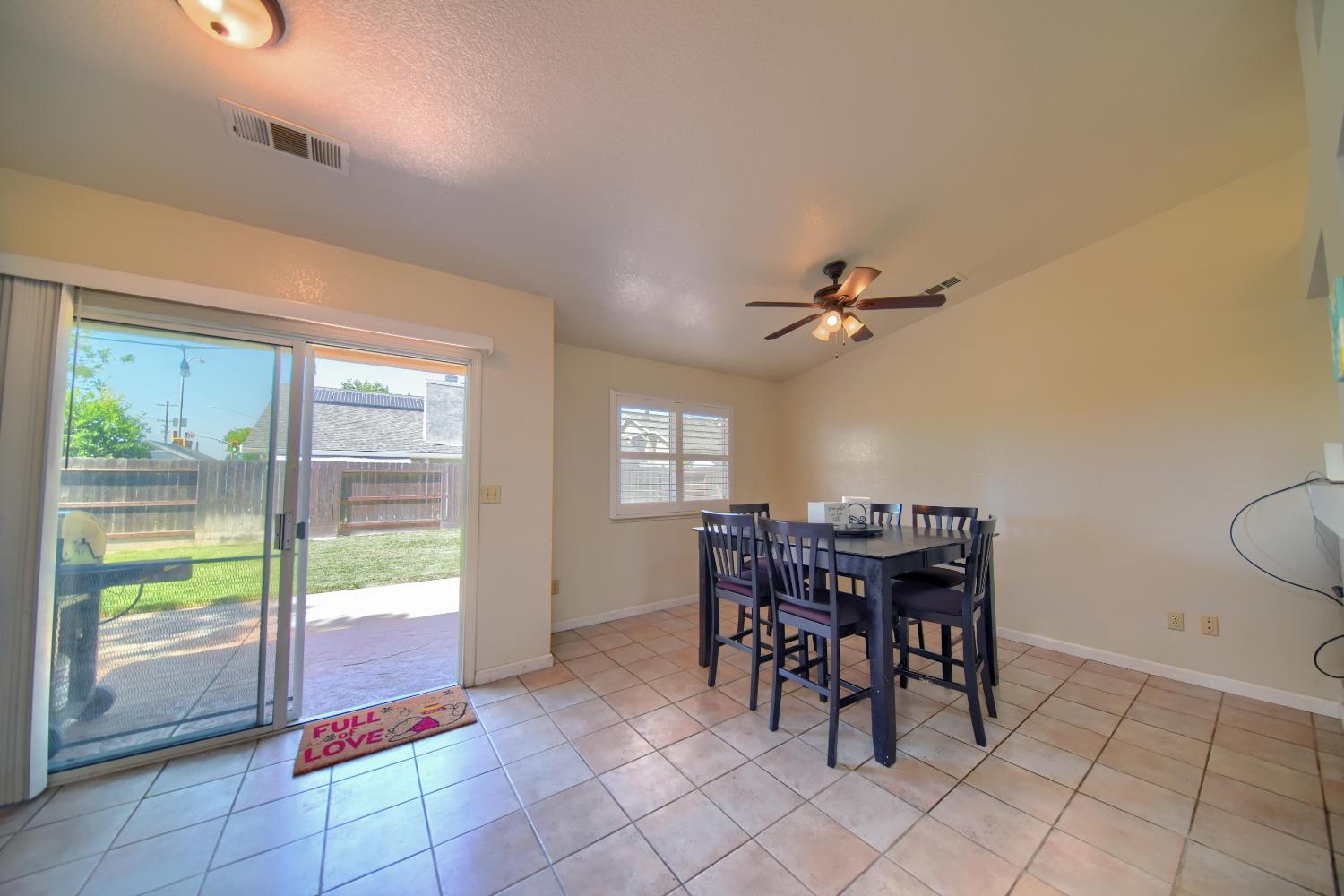 Detail Gallery Image 20 of 99 For 1193 Williams Ct, Manteca,  CA 95337 - 3 Beds | 2 Baths