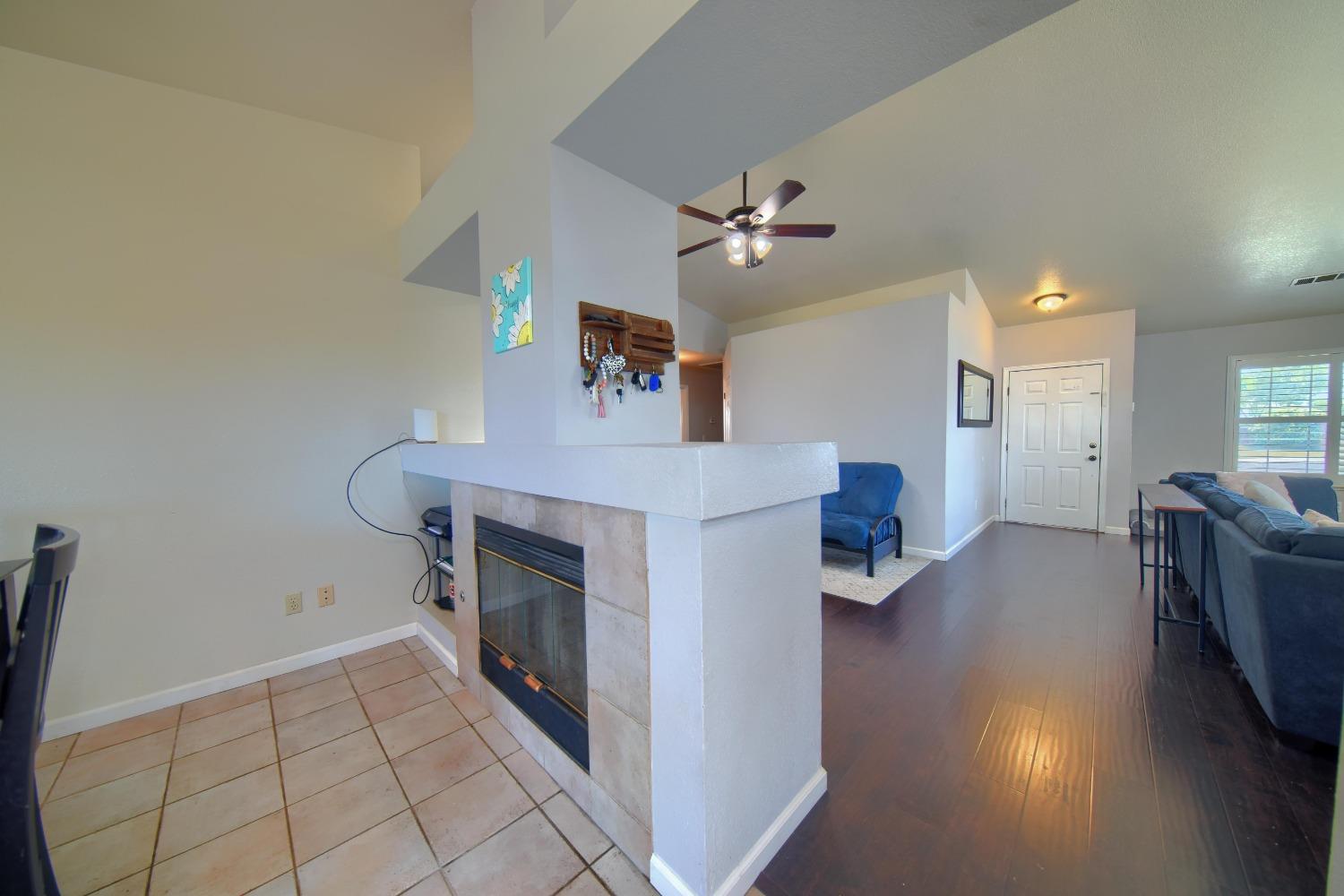 Detail Gallery Image 14 of 99 For 1193 Williams Ct, Manteca,  CA 95337 - 3 Beds | 2 Baths