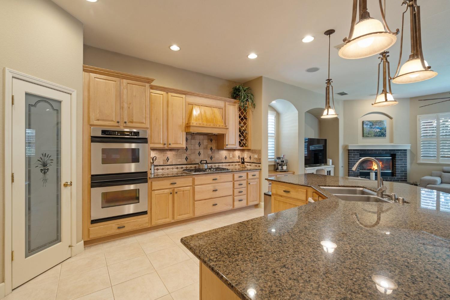 Detail Gallery Image 11 of 37 For 5016 Archcrest Way, Sacramento,  CA 95835 - 3 Beds | 2/1 Baths