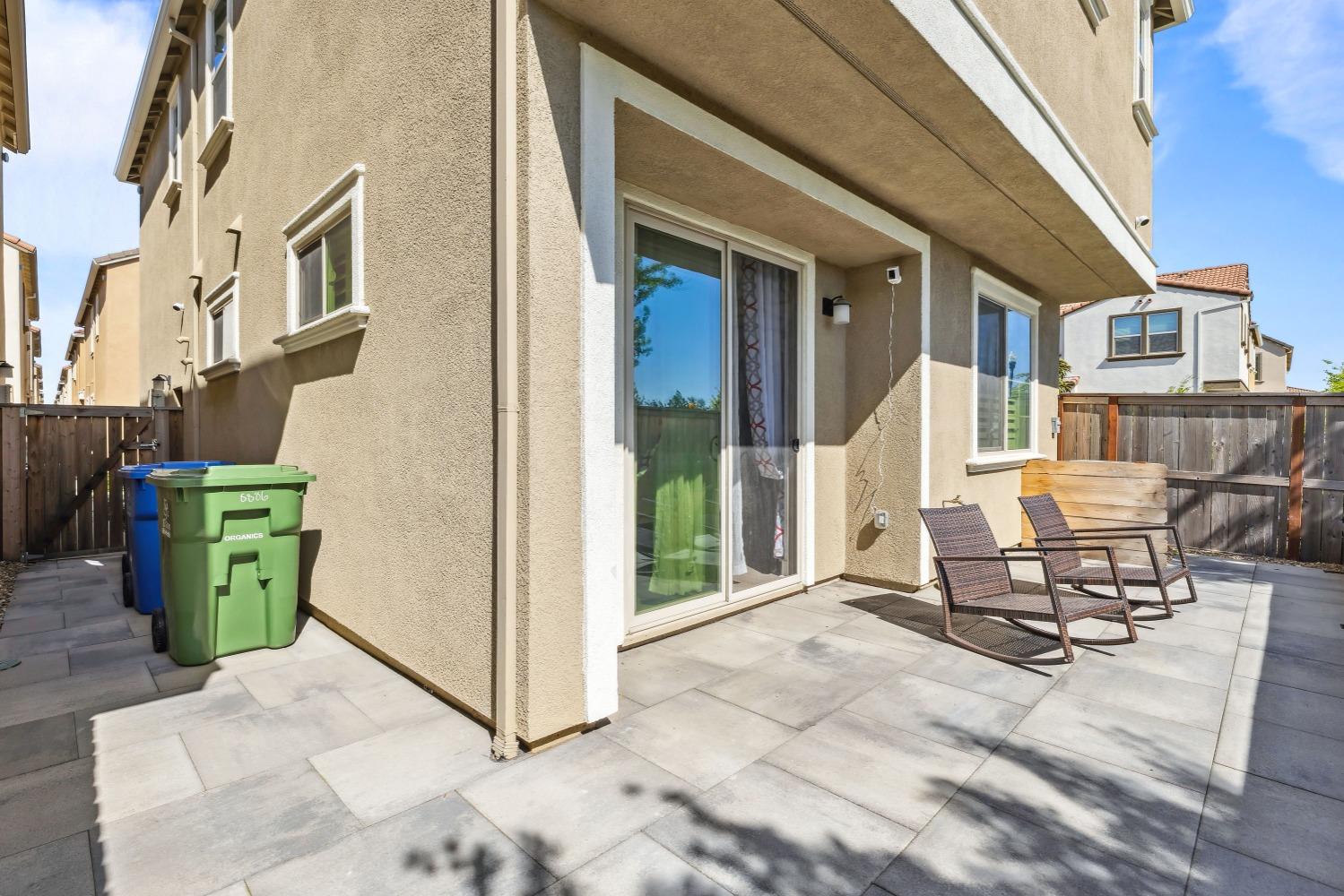 Detail Gallery Image 18 of 36 For 8886 Solo Way, Elk Grove,  CA 95757 - 3 Beds | 2/1 Baths
