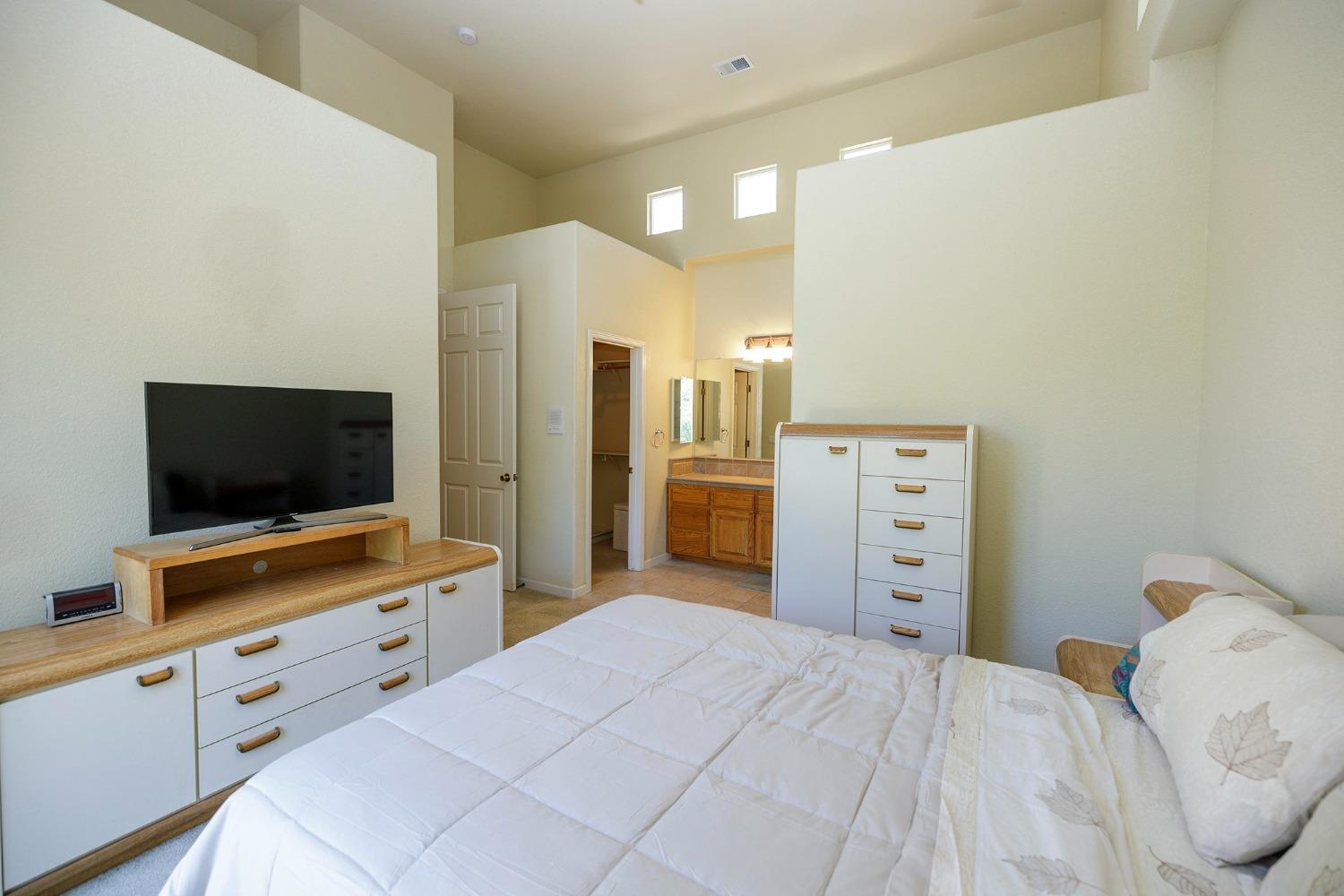 Detail Gallery Image 55 of 74 For 10012 Country Oak Ct, Oakdale,  CA 95361 - 3 Beds | 3/1 Baths