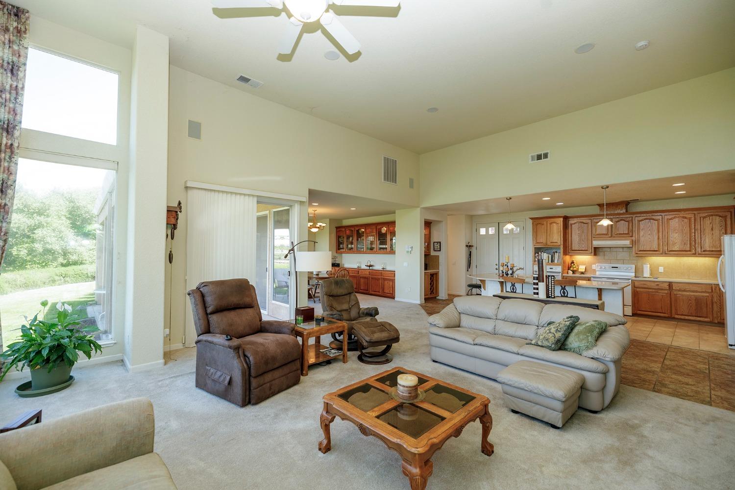 Detail Gallery Image 22 of 74 For 10012 Country Oak Ct, Oakdale,  CA 95361 - 3 Beds | 3/1 Baths