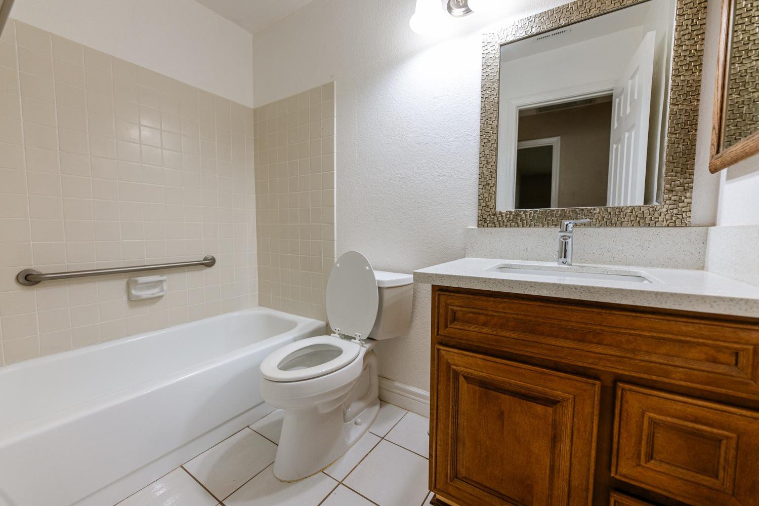 Detail Gallery Image 24 of 35 For 8547 Still Woods Ct, Sacramento,  CA 95828 - 2 Beds | 2 Baths
