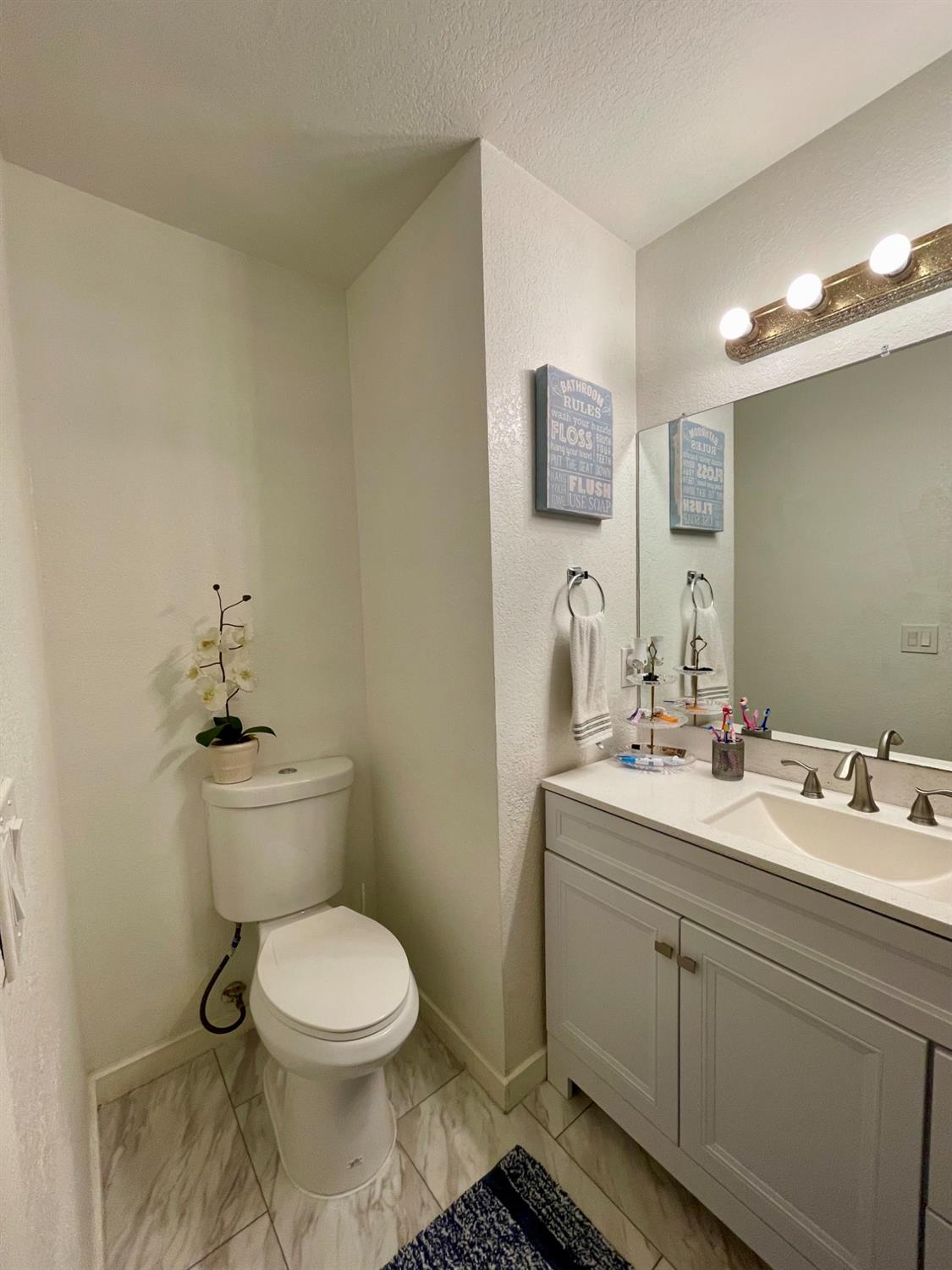 Detail Gallery Image 14 of 24 For 1501 Racquet Club Dr #D,  Los Banos,  CA 93635 - 2 Beds | 1/1 Baths