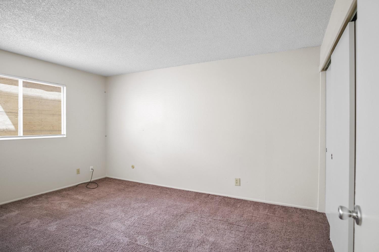 Detail Gallery Image 17 of 22 For 328 Northbank Ct #37,  Stockton,  CA 95207 - 2 Beds | 1 Baths