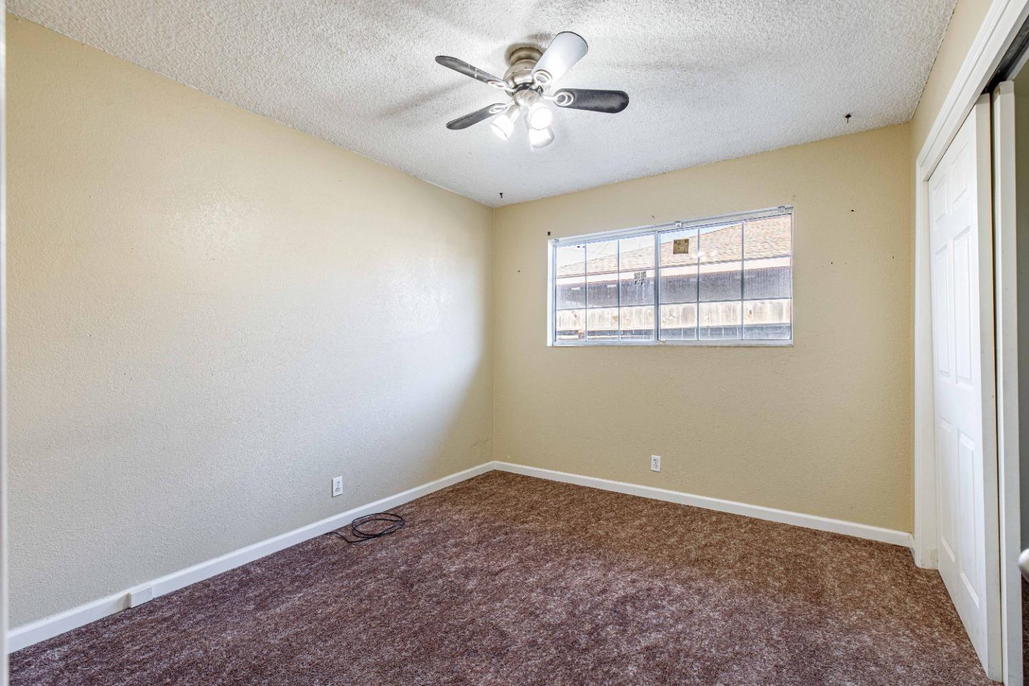 Detail Gallery Image 13 of 32 For 920 Houser Ln, Modesto,  CA 95351 - 3 Beds | 1/1 Baths