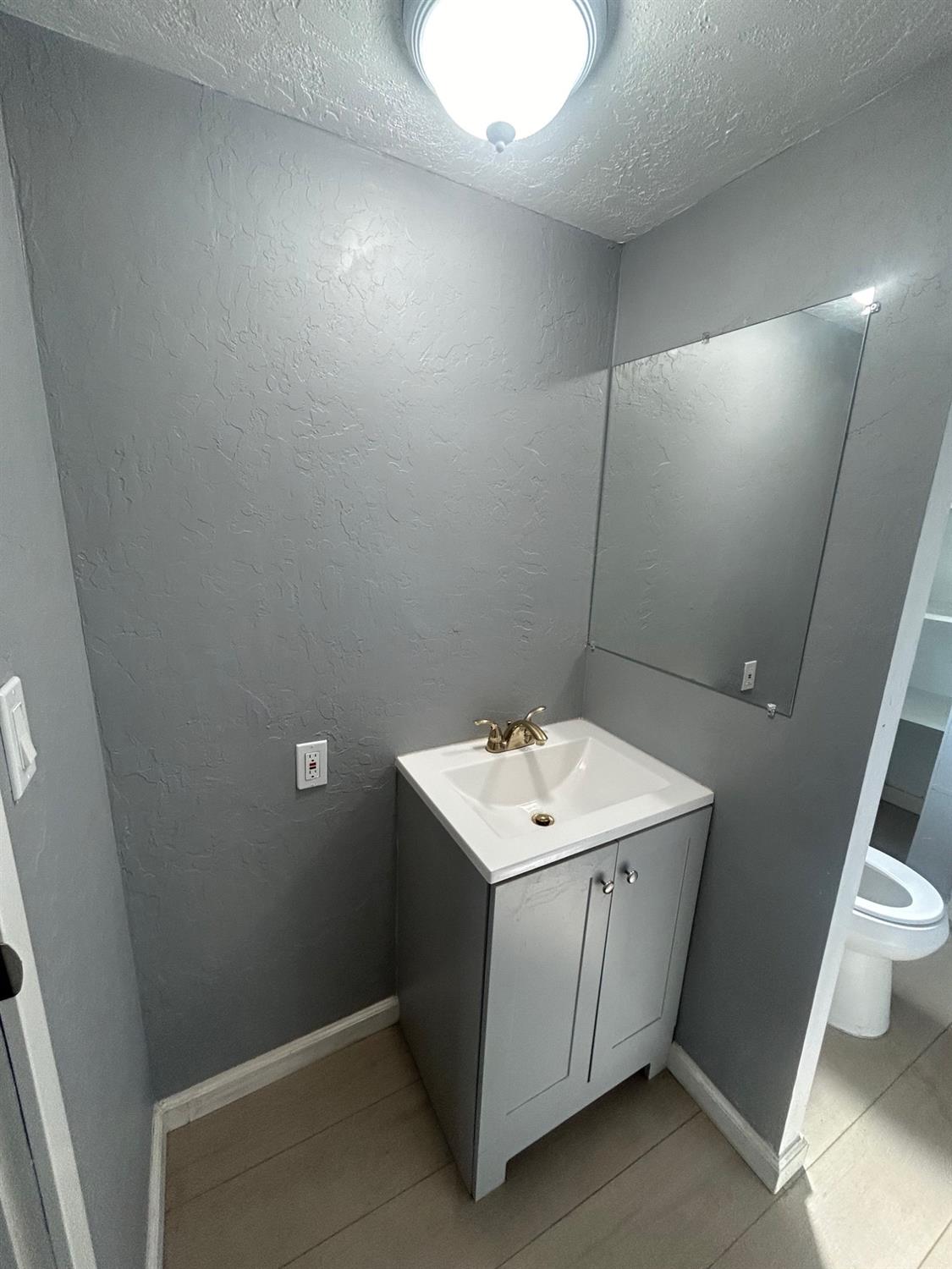 Detail Gallery Image 22 of 28 For 1786 W Washington St, Stockton,  CA 95203 - 2 Beds | 2 Baths