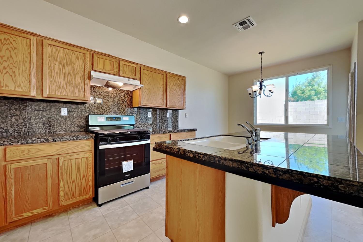 Detail Gallery Image 44 of 86 For 1573 Esplanade Dr, Merced,  CA 95348 - 4 Beds | 2 Baths