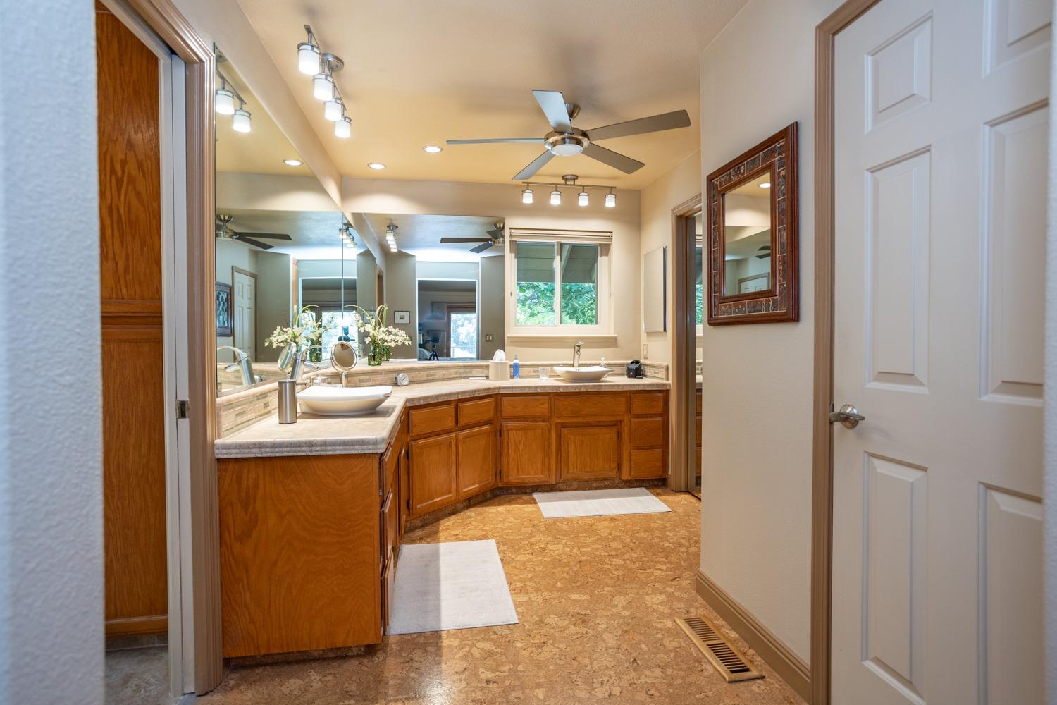 Detail Gallery Image 21 of 53 For 9961 Poppy Hills Dr, Oakdale,  CA 95361 - 3 Beds | 2/1 Baths