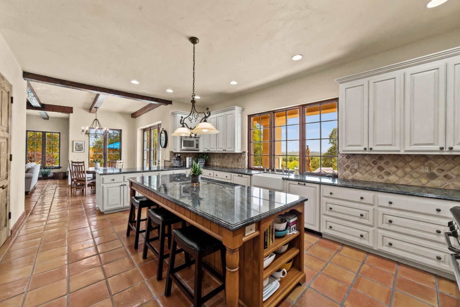 Detail Gallery Image 38 of 81 For 4331 Swift Cir, Shingle Springs,  CA 95682 - 6 Beds | 4/1 Baths