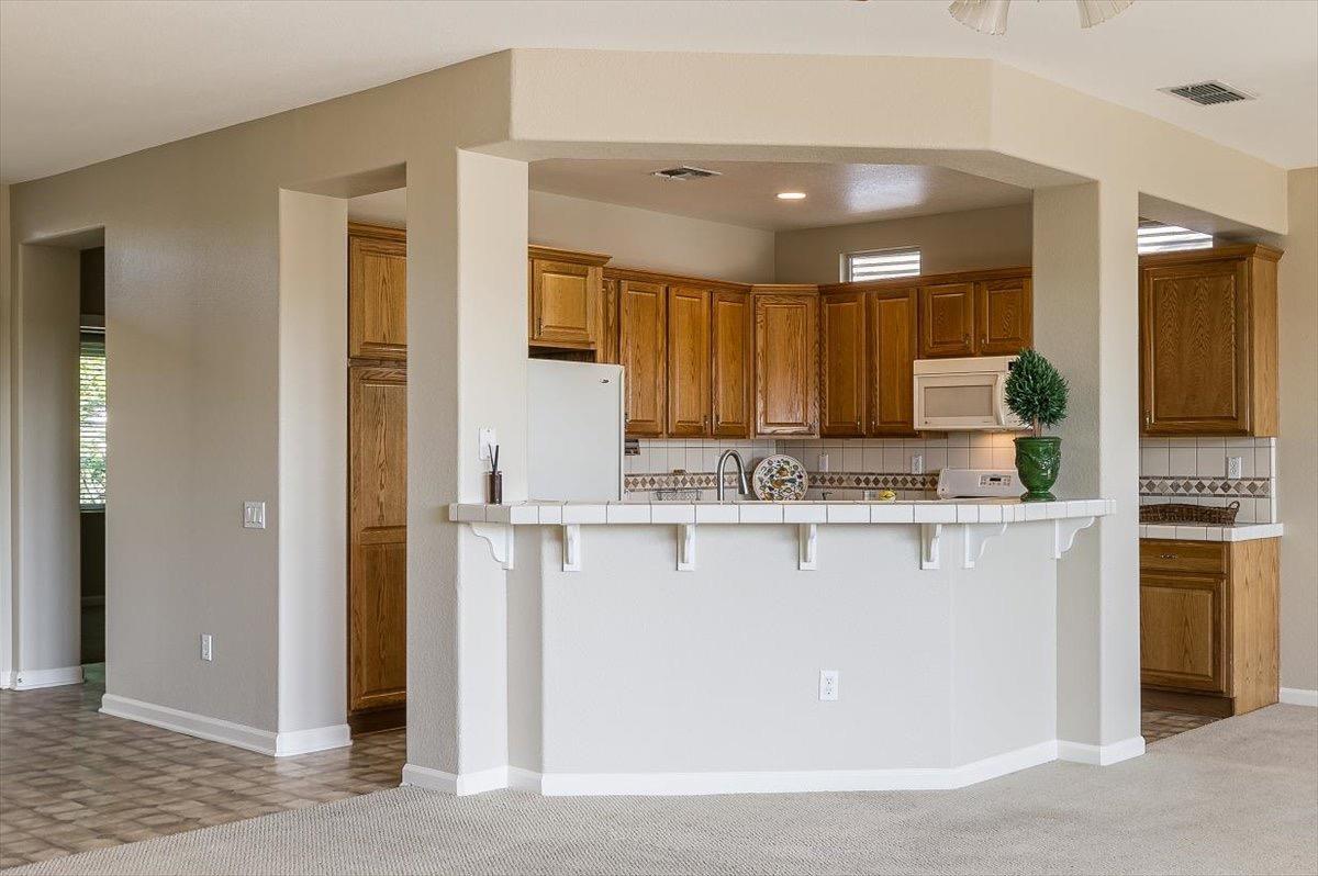 Detail Gallery Image 5 of 29 For 244 Lariat Loop, Lincoln,  CA 95648 - 2 Beds | 2 Baths