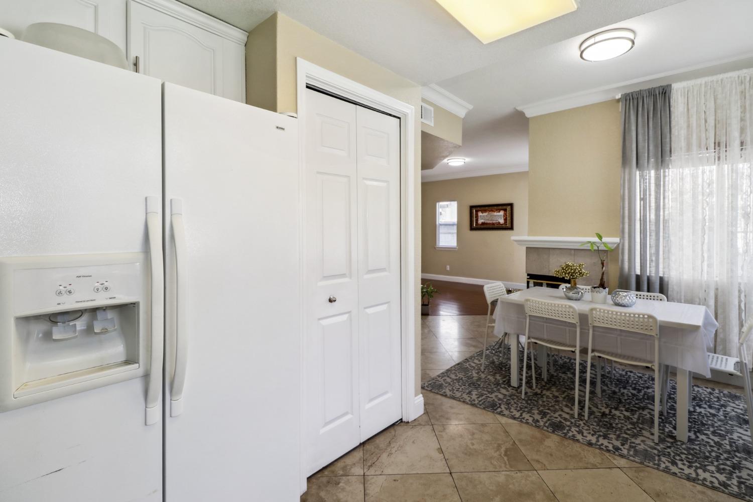 Detail Gallery Image 17 of 43 For 8520 Oakenshield Cir, Antelope,  CA 95843 - 3 Beds | 2/1 Baths