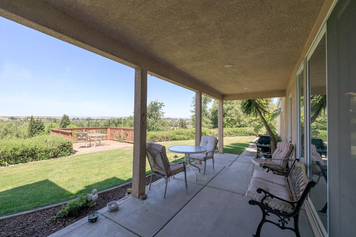 Detail Gallery Image 66 of 74 For 10012 Country Oak Ct, Oakdale,  CA 95361 - 3 Beds | 3/1 Baths