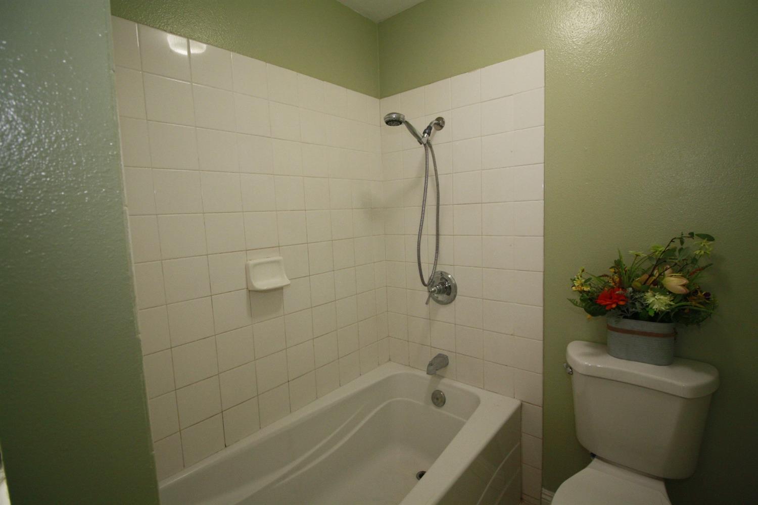 Detail Gallery Image 15 of 40 For 2950 Marconi Ave #103,  Sacramento,  CA 95821 - 2 Beds | 1 Baths