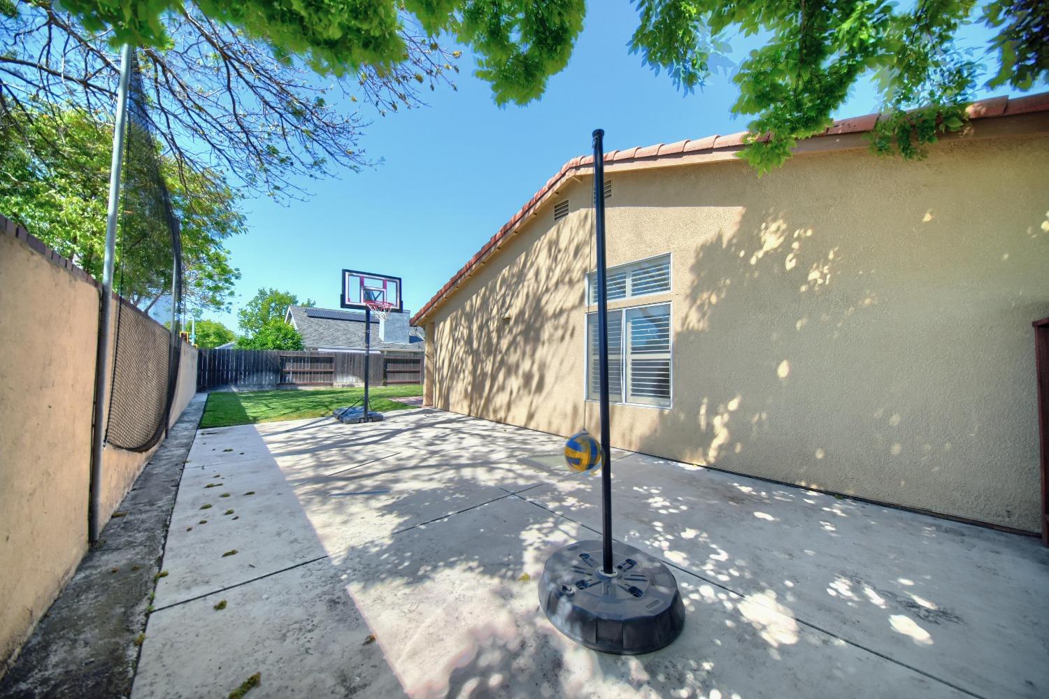 Detail Gallery Image 51 of 99 For 1193 Williams Ct, Manteca,  CA 95337 - 3 Beds | 2 Baths