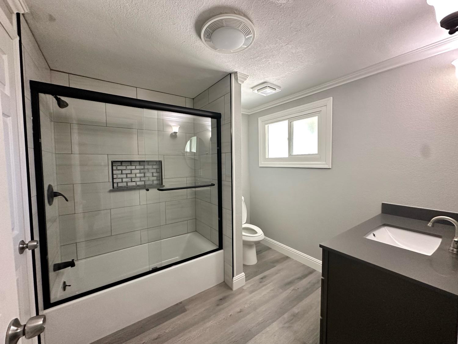 Detail Gallery Image 15 of 22 For 1740 W Cortez Ave, Stockton,  CA 95209 - 3 Beds | 2 Baths