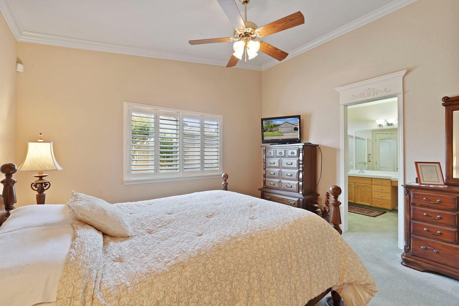 Detail Gallery Image 27 of 38 For 944 Pearwood Cir, Lodi,  CA 95242 - 3 Beds | 2 Baths
