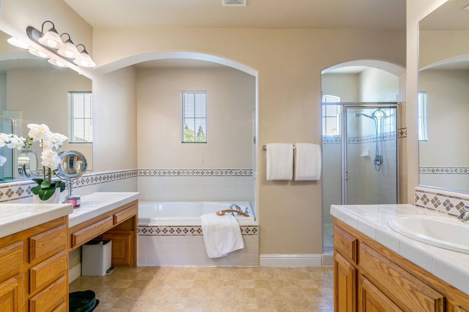 Detail Gallery Image 45 of 76 For 1680 Baroness Way, Roseville,  CA 95747 - 4 Beds | 4/1 Baths