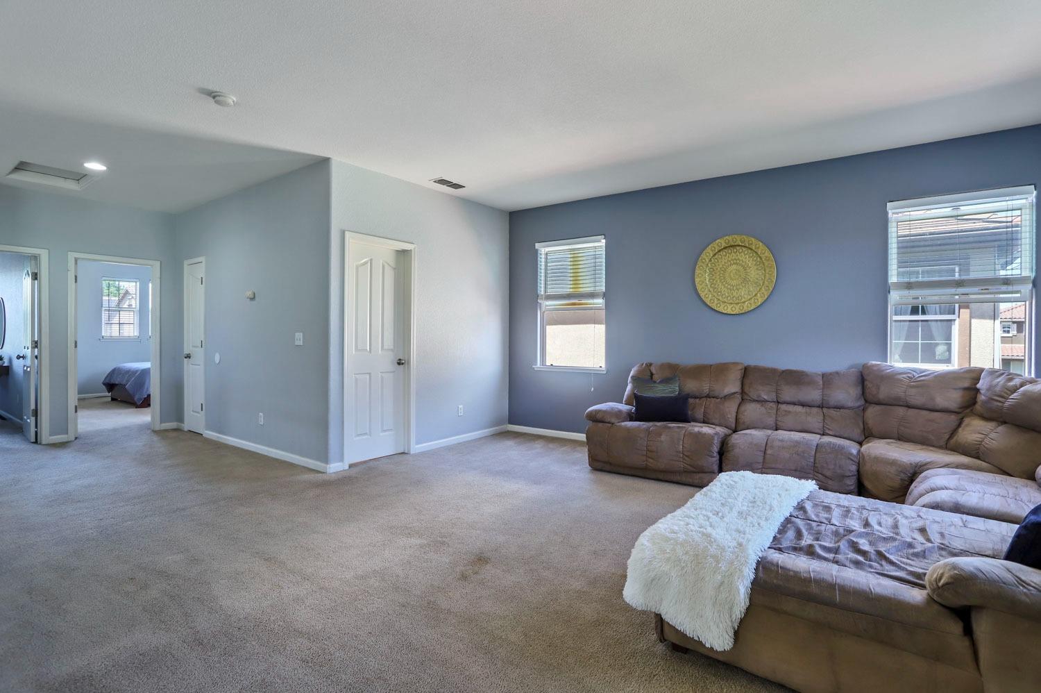 Detail Gallery Image 39 of 52 For 17724 Strawberry Glen St, Lathrop,  CA 95330 - 4 Beds | 3/1 Baths