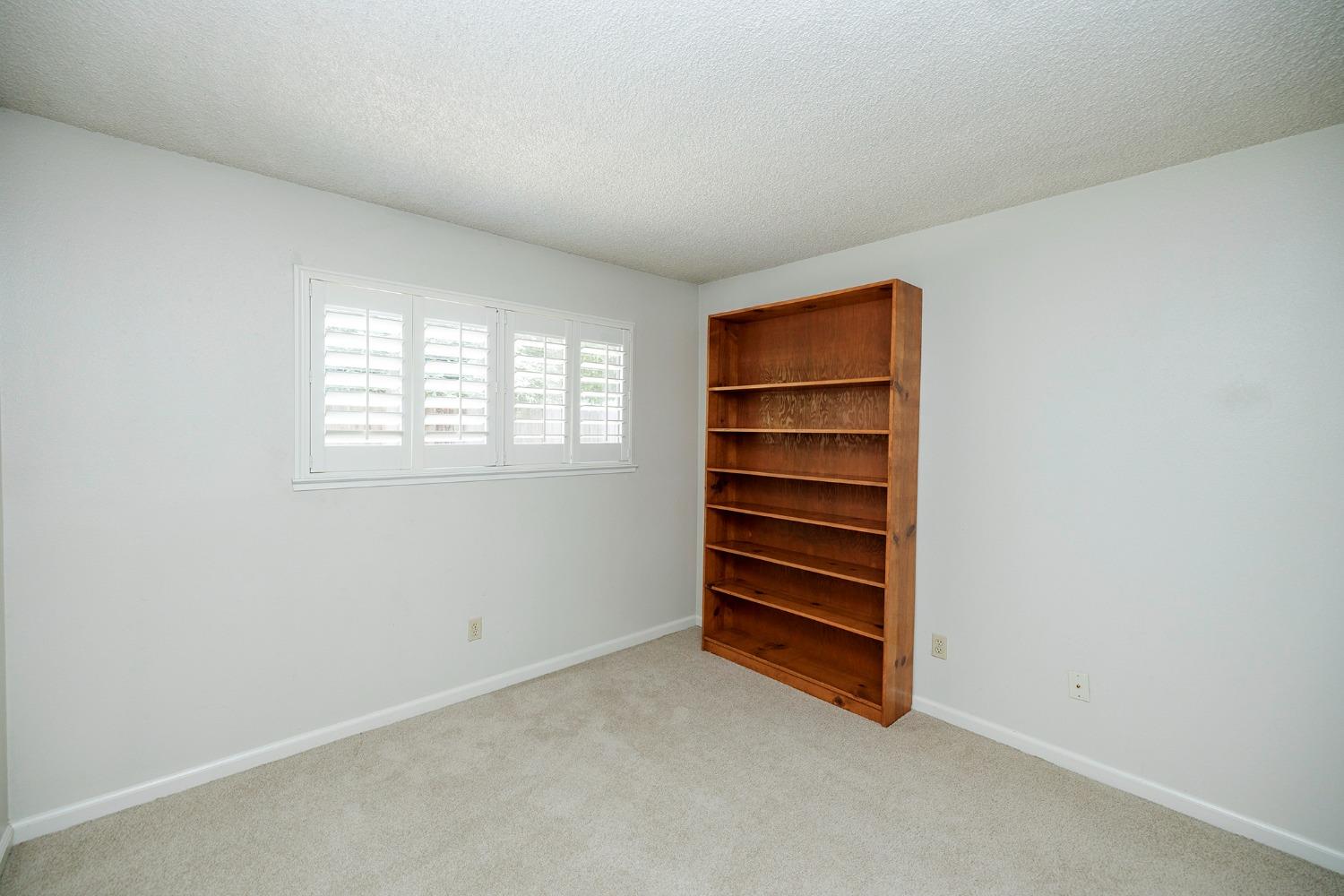 Detail Gallery Image 32 of 51 For 1520 Staci Ln, Modesto,  CA 95355 - 3 Beds | 2 Baths