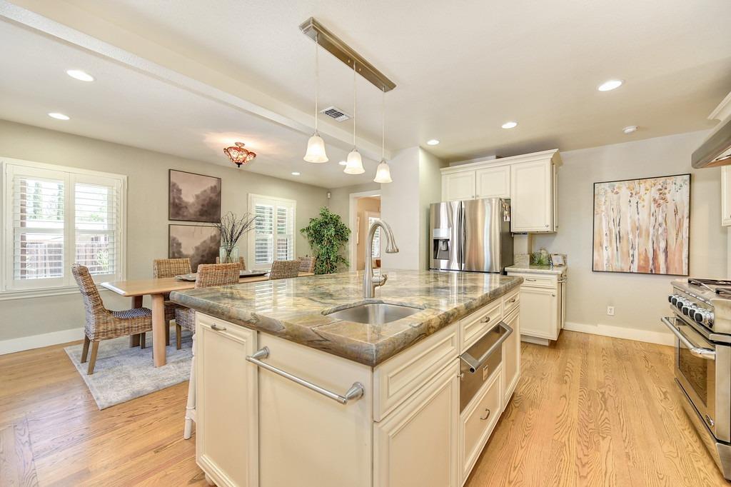 Detail Gallery Image 20 of 98 For 7511 Winding Way, Fair Oaks,  CA 95628 - 3 Beds | 2 Baths