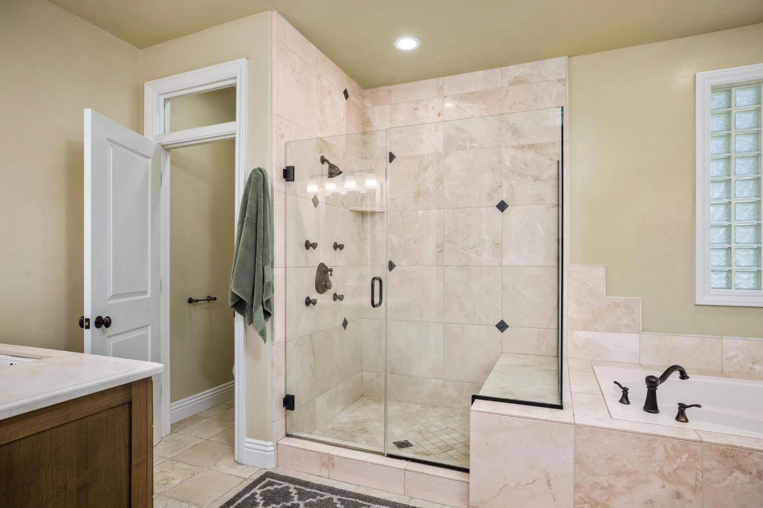 Detail Gallery Image 23 of 41 For 1281 Knolls Dr #217,  Copperopolis,  CA 95228 - 3 Beds | 3/1 Baths