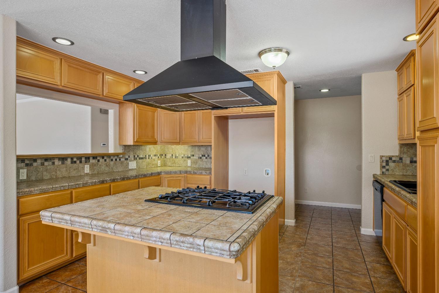 Detail Gallery Image 12 of 33 For 1913 Miller Ave, Modesto,  CA 95354 - 2 Beds | 1 Baths