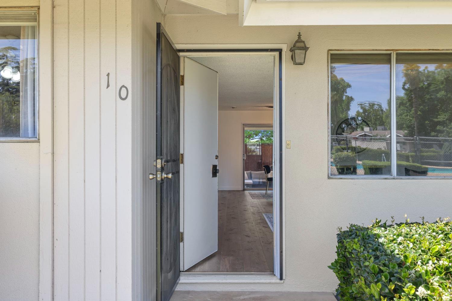 Detail Gallery Image 5 of 36 For 205 Floyd Ave #10,  Modesto,  CA 95350 - 3 Beds | 2 Baths