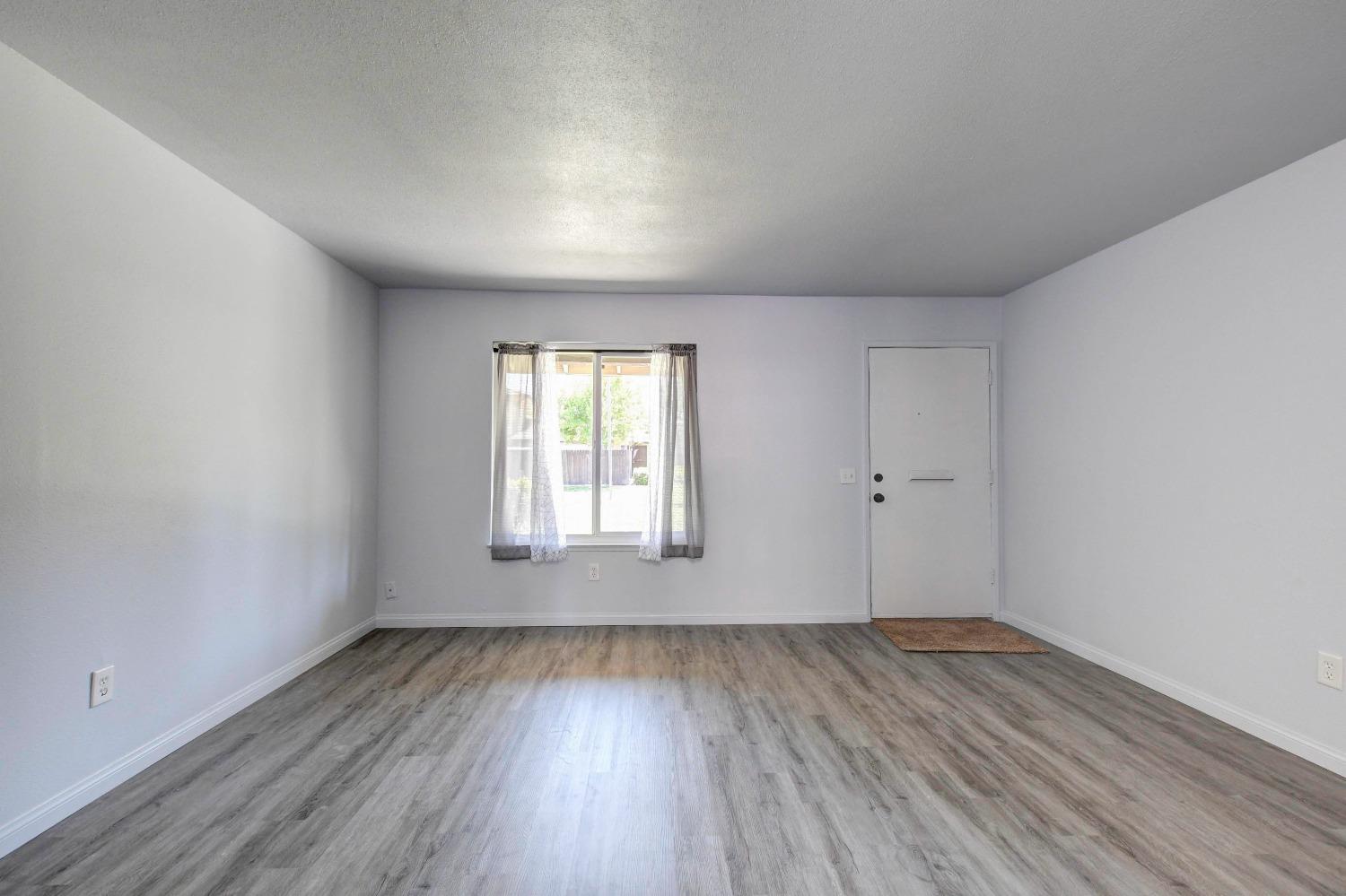 Detail Gallery Image 6 of 24 For 56 W Elliot St #58,  Woodland,  CA 95695 - 2 Beds | 1/1 Baths