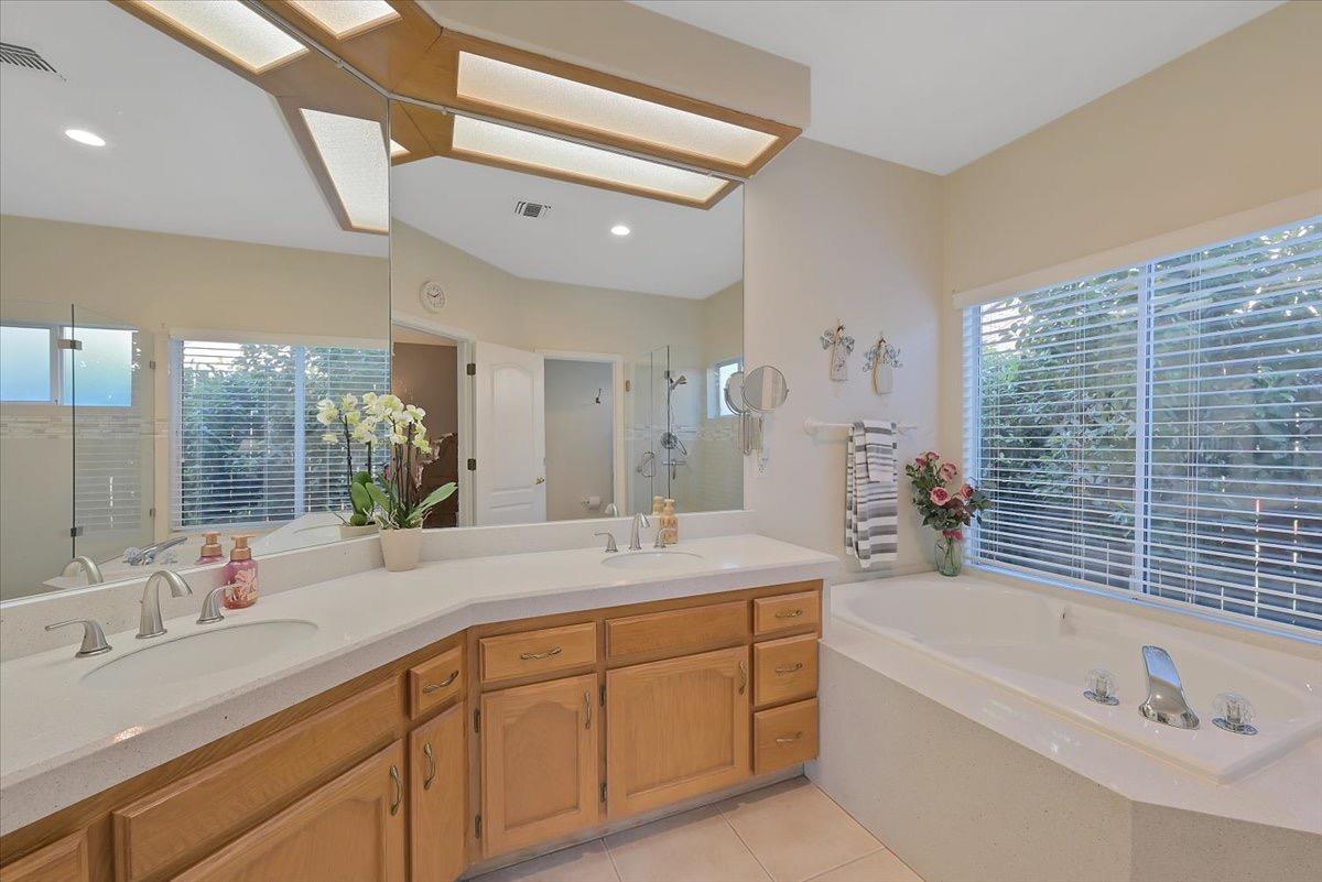 Detail Gallery Image 27 of 65 For 1785 Majorca Dr, Yuba City,  CA 95993 - 4 Beds | 2 Baths